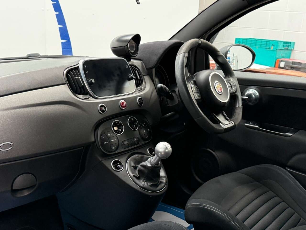 2021 ABARTH 595 2021 ABARTH 595