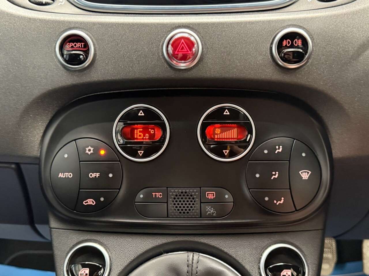 2021 ABARTH 595 2021 ABARTH 595