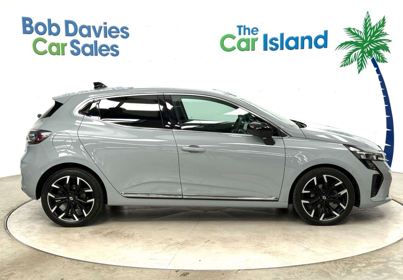 2024 RENAULT CLIO 2024 RENAULT CLIO