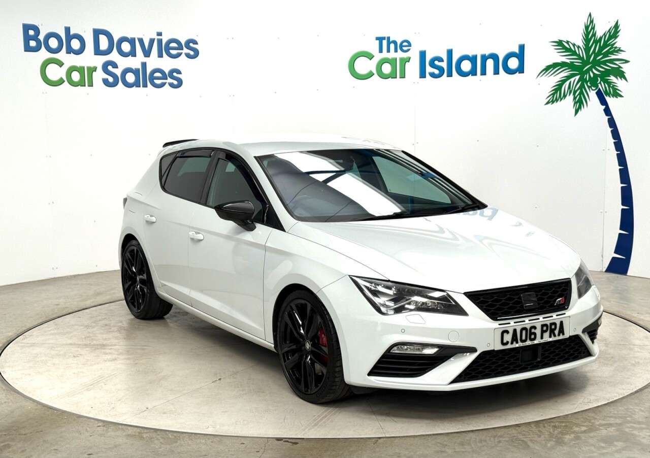 A 2017 SEAT LEON 2.0 TSI Cupra 300 Hatchback 5dr Petrol Manual Euro 6 (s/s) (300 ps) SATNAV, A 2017 SEAT LEON 2.0 TSI Cupra 300 Hatchback 5dr Petrol Manual Euro 6 (s/s) (300 ps) SATNAV,