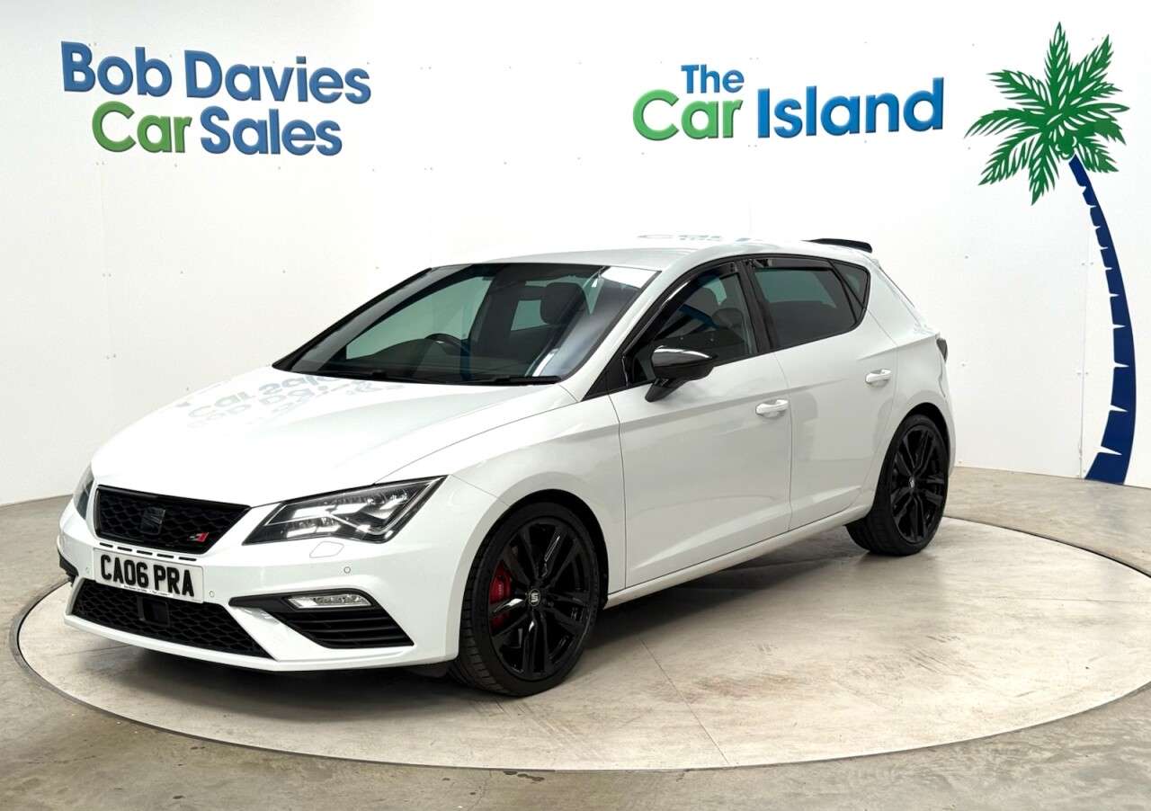A 2017 SEAT LEON 2.0 TSI Cupra 300 Hatchback 5dr Petrol Manual Euro 6 (s/s) (300 ps) SATNAV, A 2017 SEAT LEON 2.0 TSI Cupra 300 Hatchback 5dr Petrol Manual Euro 6 (s/s) (300 ps) SATNAV,