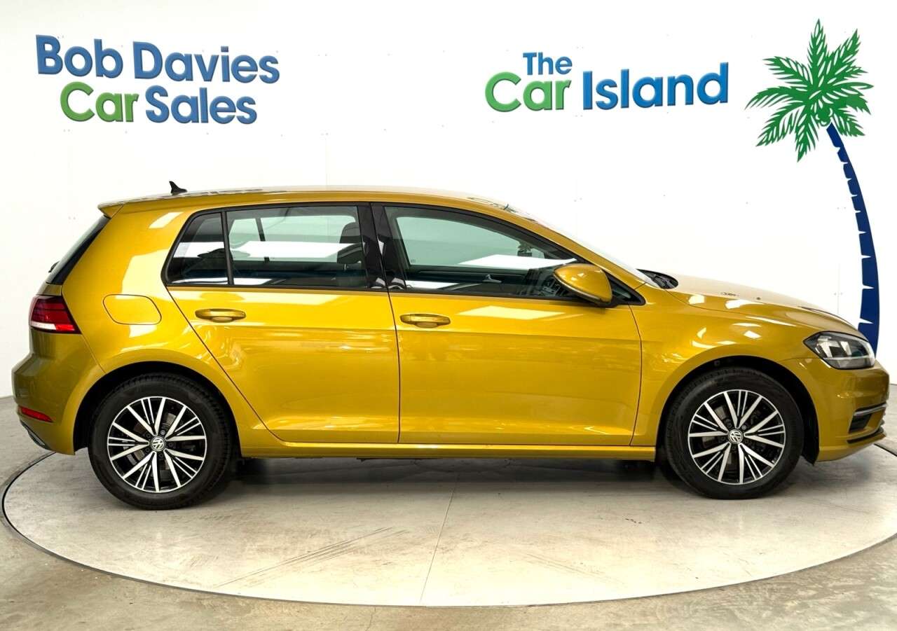2017 VOLKSWAGEN GOLF 2017 VOLKSWAGEN GOLF