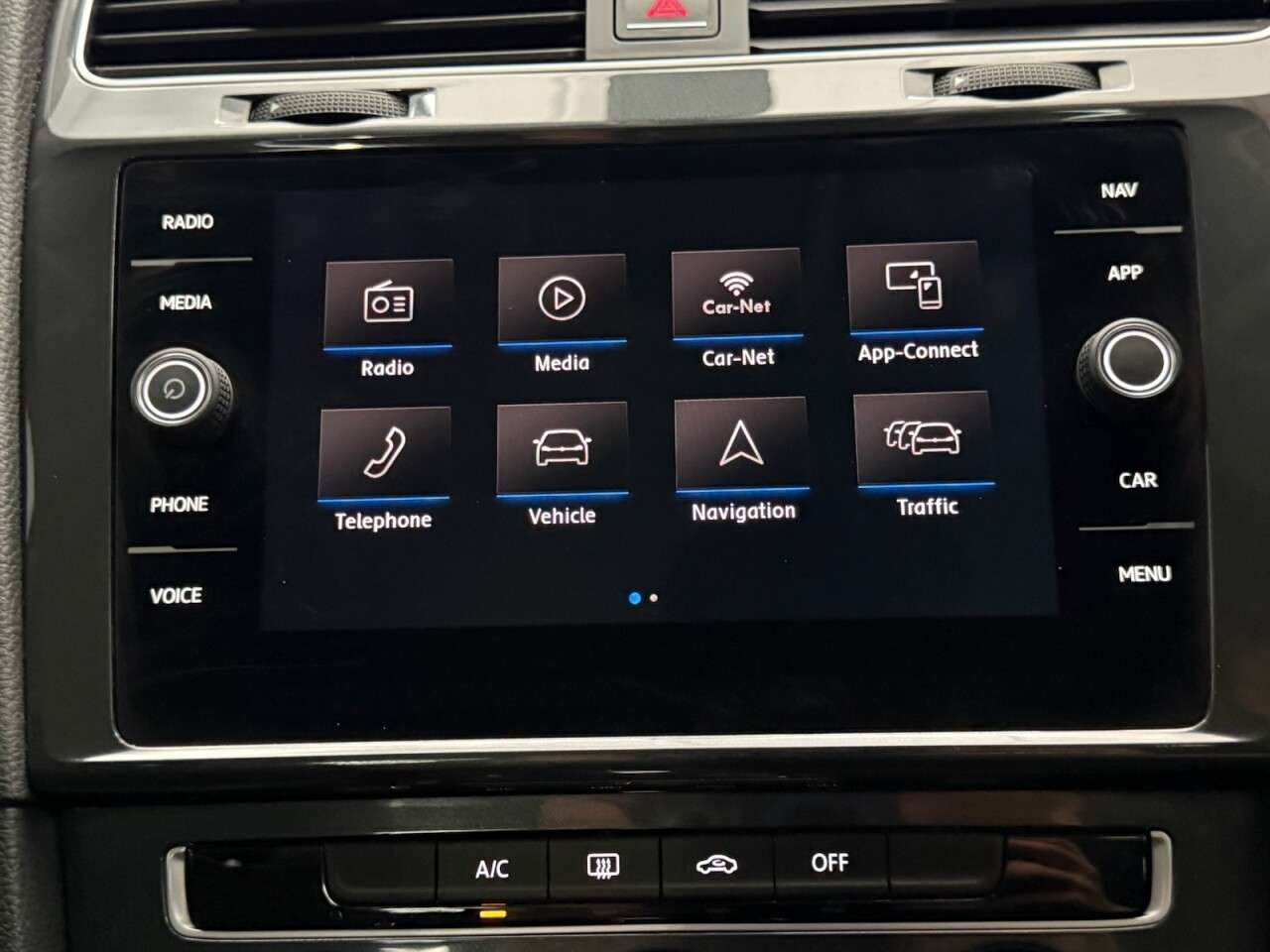 2017 VOLKSWAGEN GOLF 2017 VOLKSWAGEN GOLF