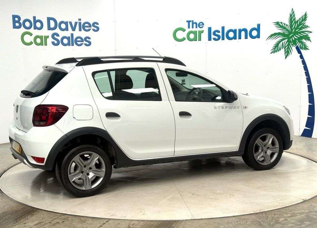 2017 DACIA SANDERO STEPWAY 2017 DACIA SANDERO STEPWAY
