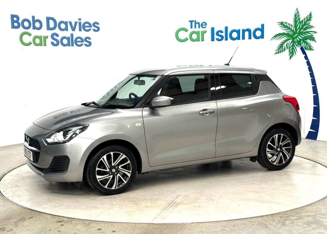 2021 SUZUKI SWIFT 2021 SUZUKI SWIFT