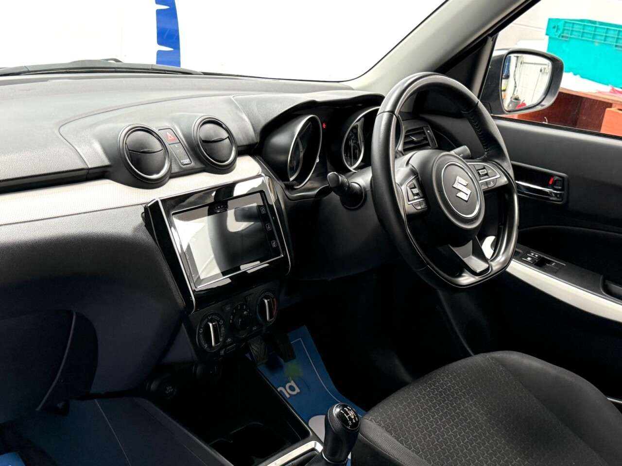 2021 SUZUKI SWIFT 2021 SUZUKI SWIFT