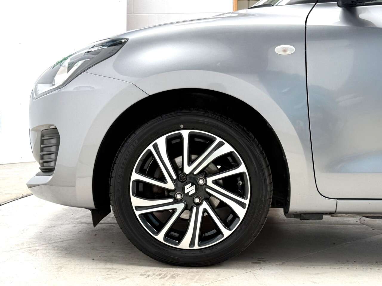 2021 SUZUKI SWIFT 2021 SUZUKI SWIFT