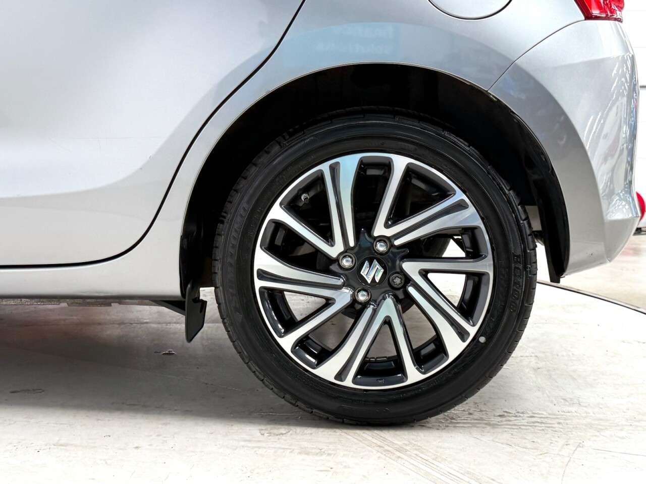 2021 SUZUKI SWIFT 2021 SUZUKI SWIFT