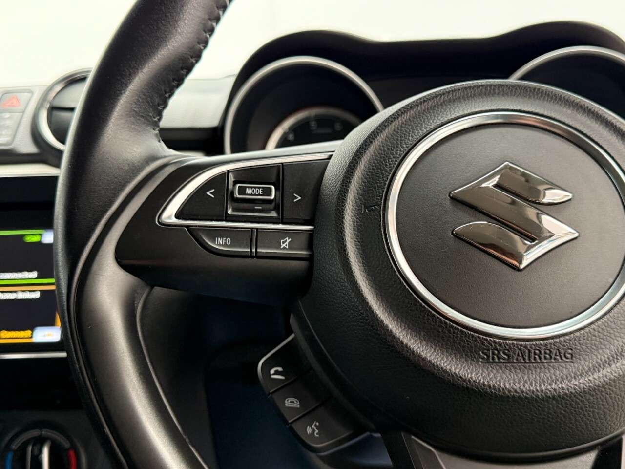 2021 SUZUKI SWIFT 2021 SUZUKI SWIFT