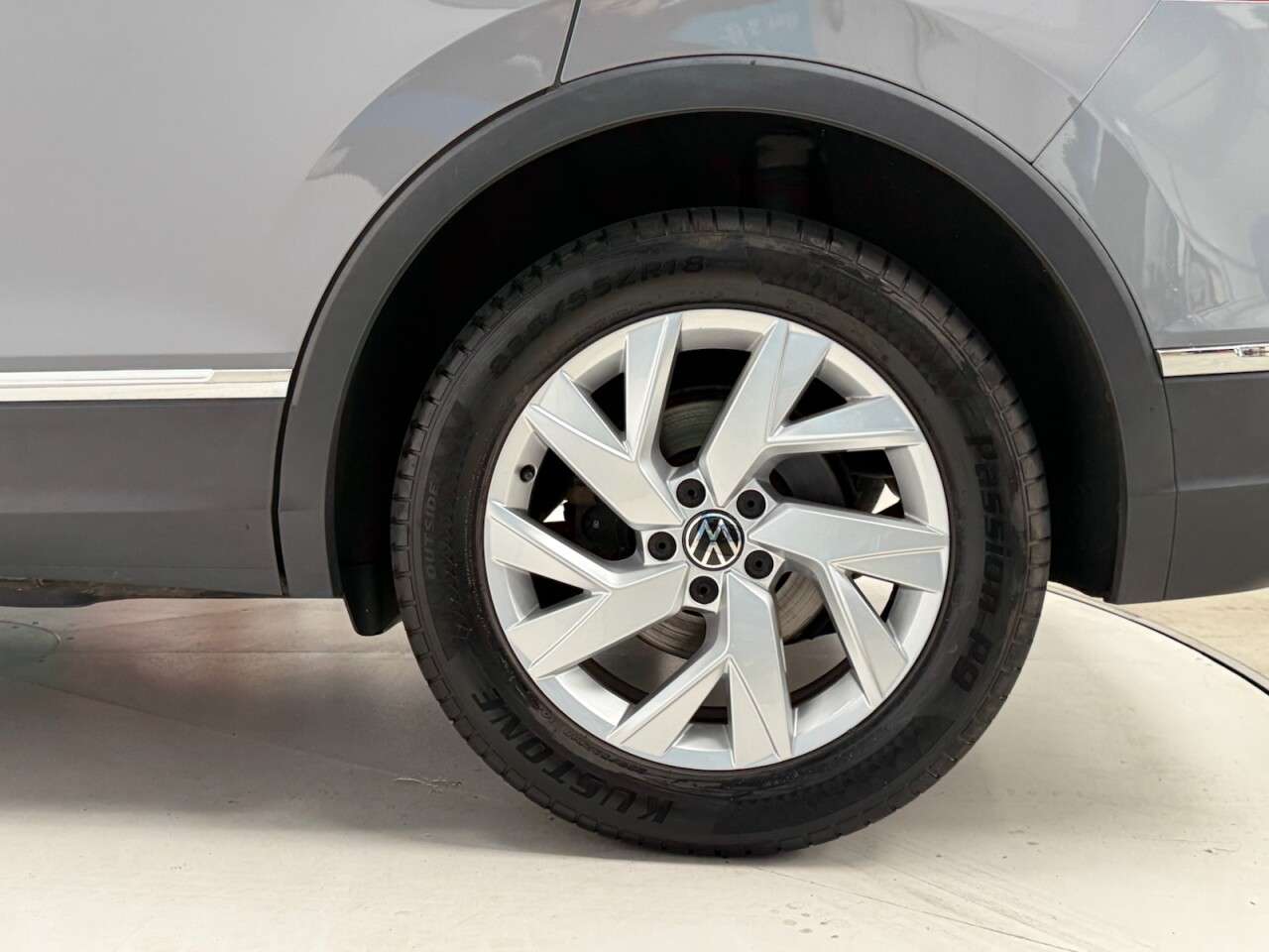 2021 VOLKSWAGEN TIGUAN 2021 VOLKSWAGEN TIGUAN