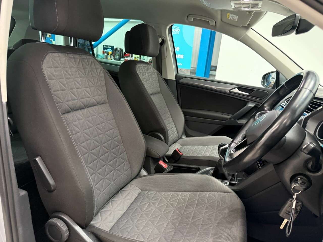 2021 VOLKSWAGEN TIGUAN 2021 VOLKSWAGEN TIGUAN