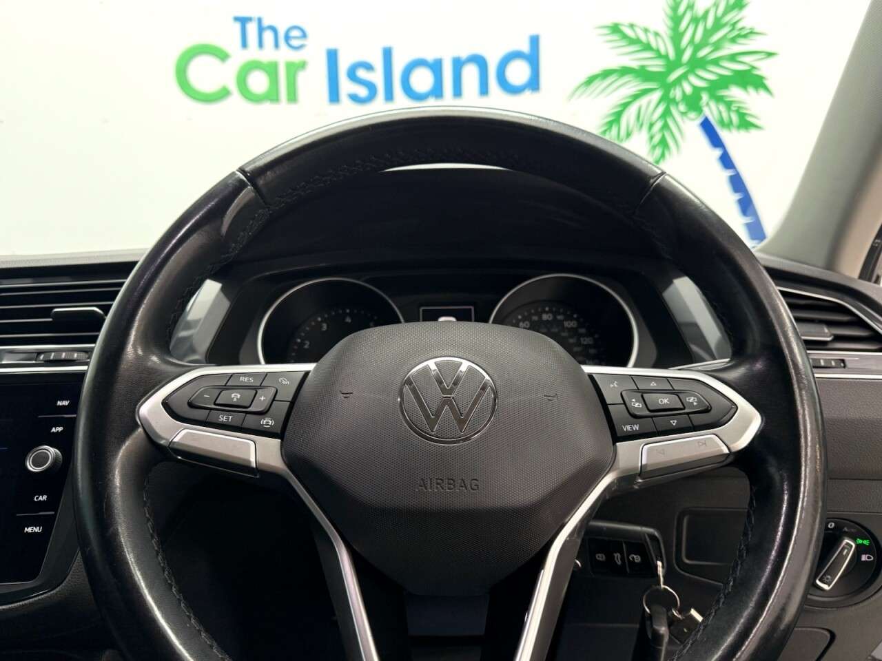 2021 VOLKSWAGEN TIGUAN 2021 VOLKSWAGEN TIGUAN