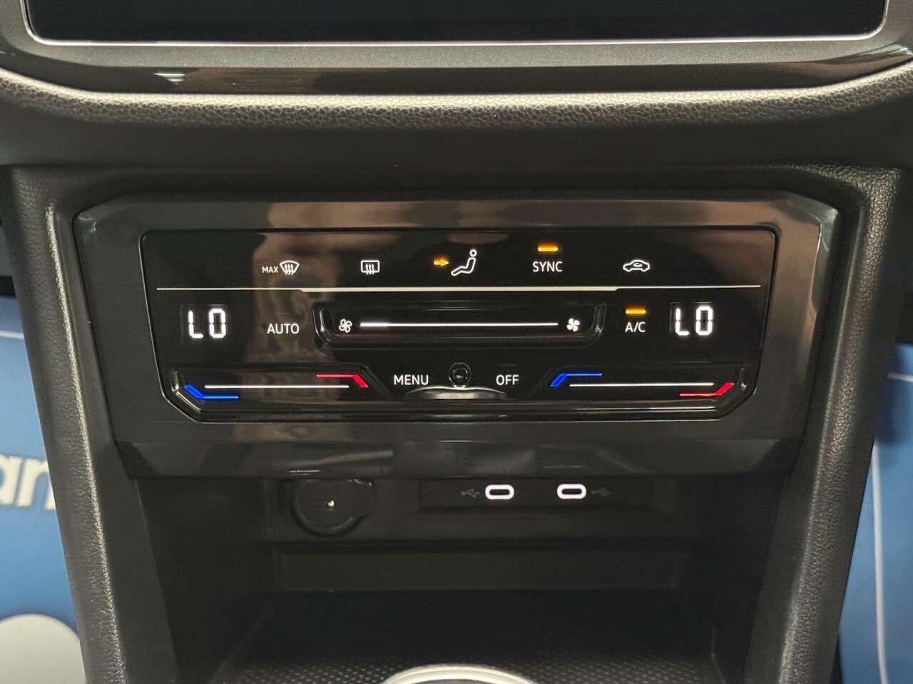 2021 VOLKSWAGEN TIGUAN 2021 VOLKSWAGEN TIGUAN