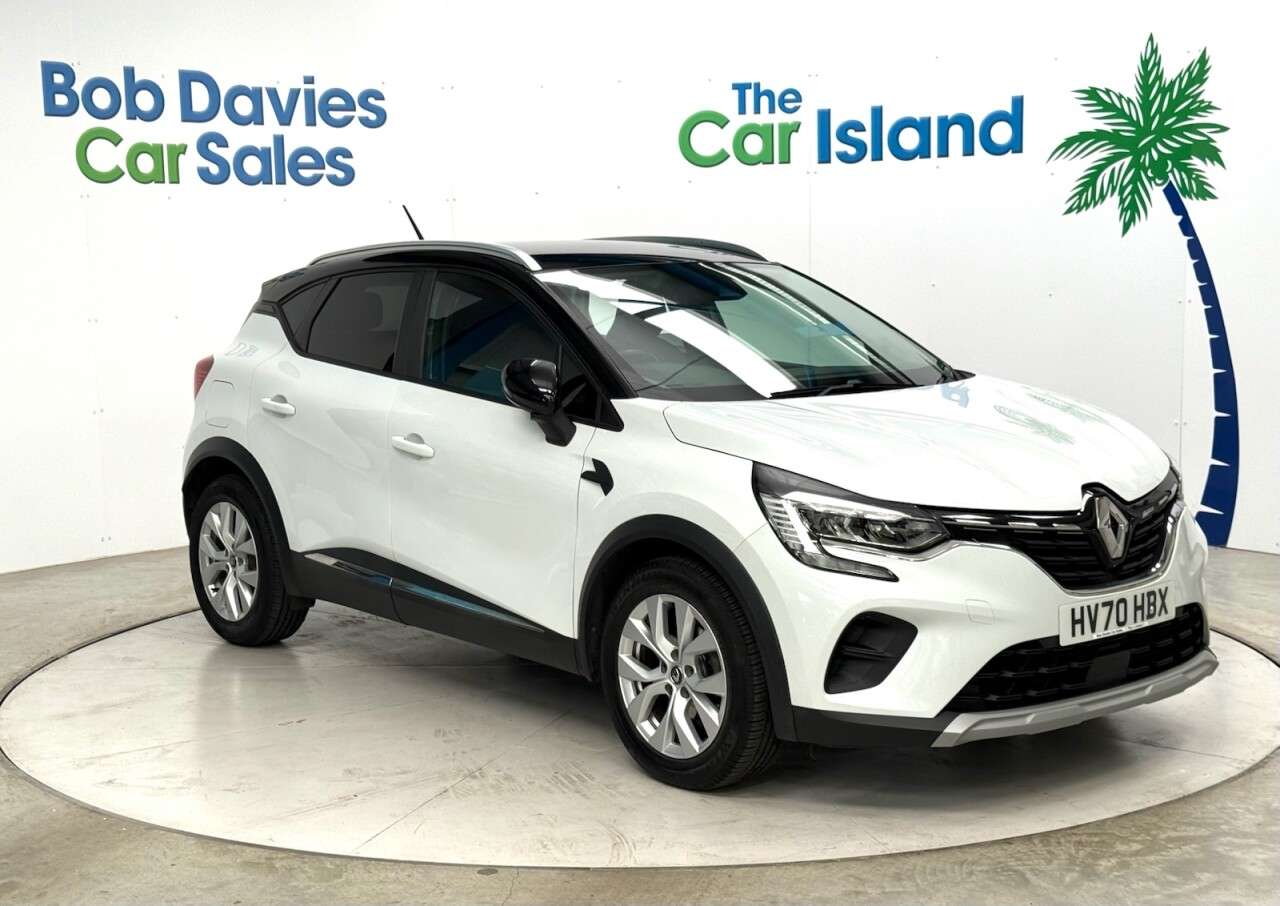 A 2020 RENAULT CAPTUR 1.0 TCe Iconic SUV 5dr Petrol Manual Euro 6 (s/s) (100 ps) Privacy Glass & A 2020 RENAULT CAPTUR 1.0 TCe Iconic SUV 5dr Petrol Manual Euro 6 (s/s) (100 ps) Privacy Glass &