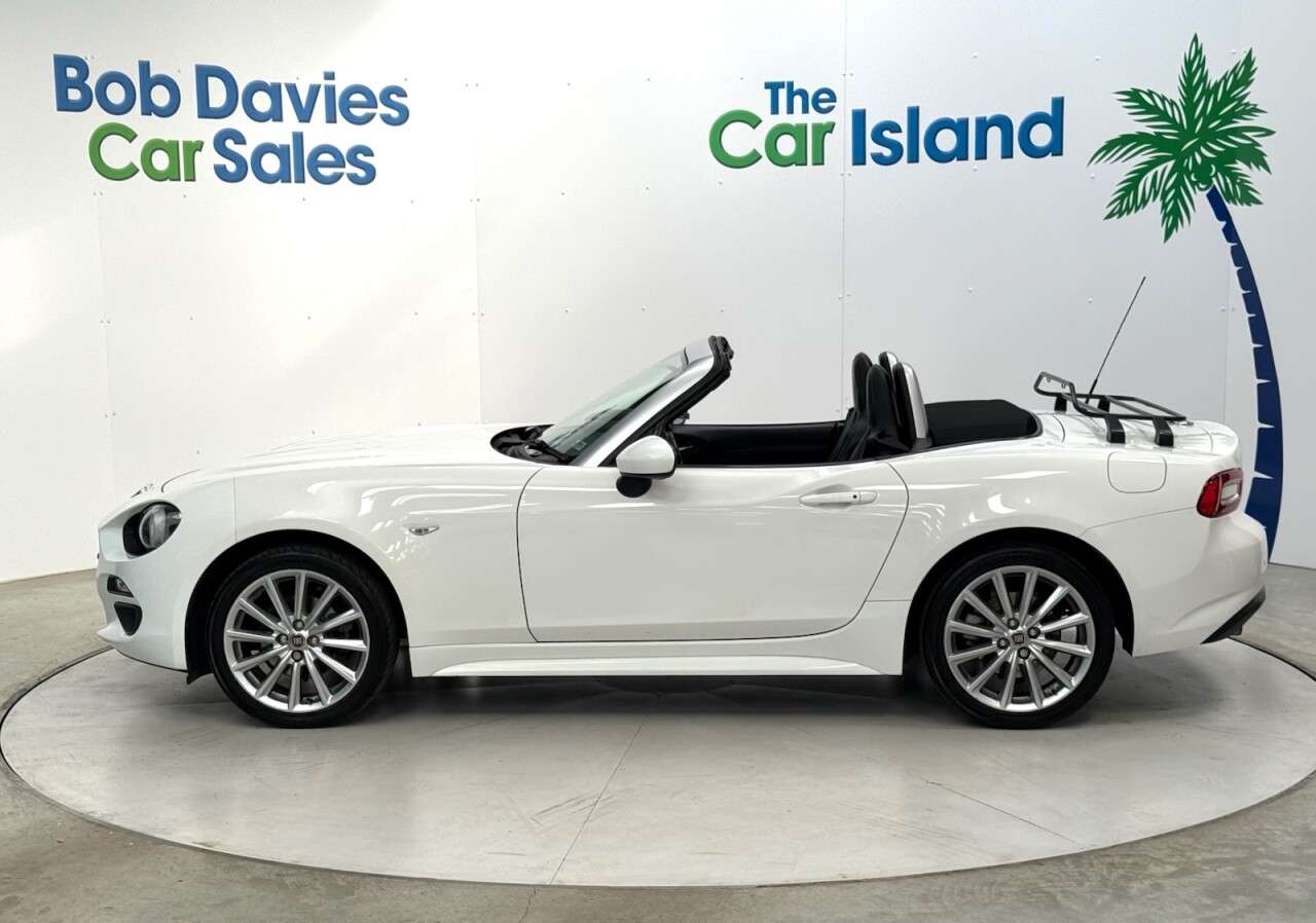 2017 FIAT 124 SPIDER 2017 FIAT 124 SPIDER