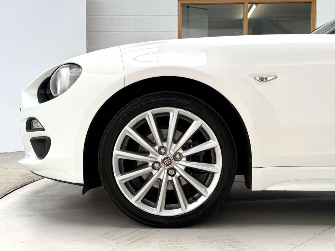 2017 FIAT 124 SPIDER 2017 FIAT 124 SPIDER