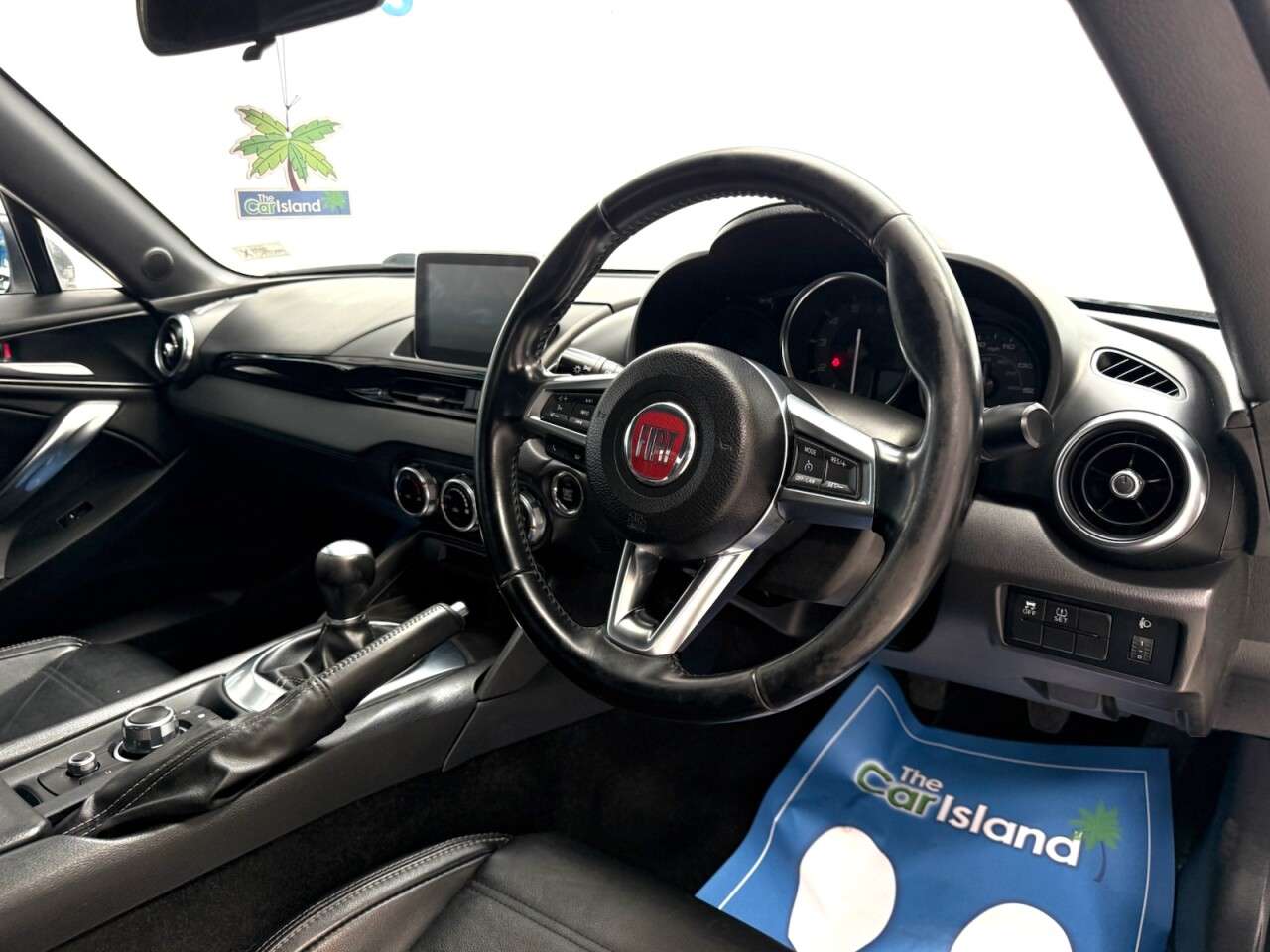 2017 FIAT 124 SPIDER 2017 FIAT 124 SPIDER