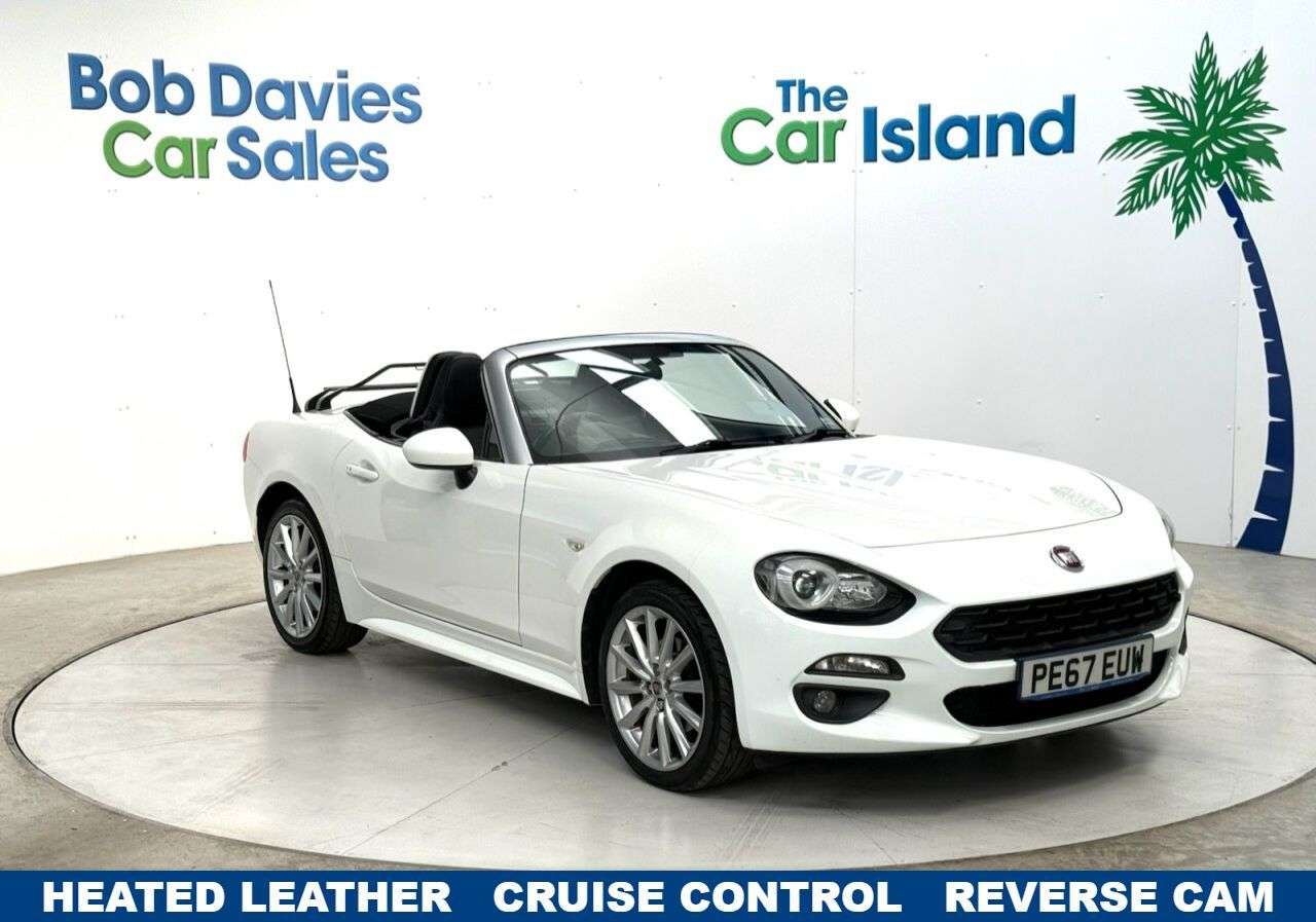 A 2017 FIAT 124 SPIDER 1.4 MultiAir Lusso Convertible 2dr Petrol Euro 6 (140 ps) Great History Hea A 2017 FIAT 124 SPIDER 1.4 MultiAir Lusso Convertible 2dr Petrol Euro 6 (140 ps) Great History Hea