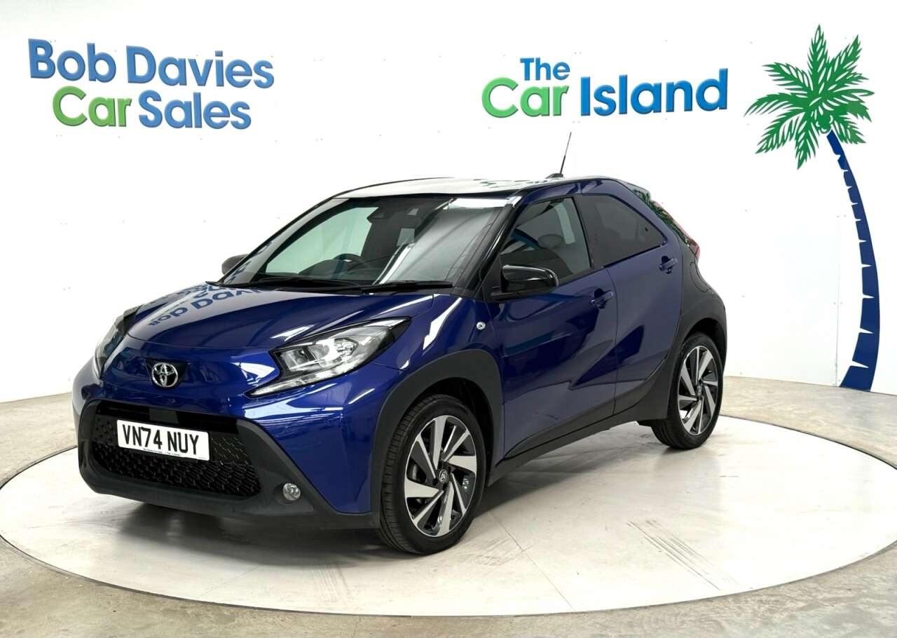A 2024 TOYOTA AYGO X 1.0 VVT-i Edge Hatchback 5dr Petrol x-shift Euro 6 (s/s) (72 ps) Automatic, A 2024 TOYOTA AYGO X 1.0 VVT-i Edge Hatchback 5dr Petrol x-shift Euro 6 (s/s) (72 ps) Automatic,