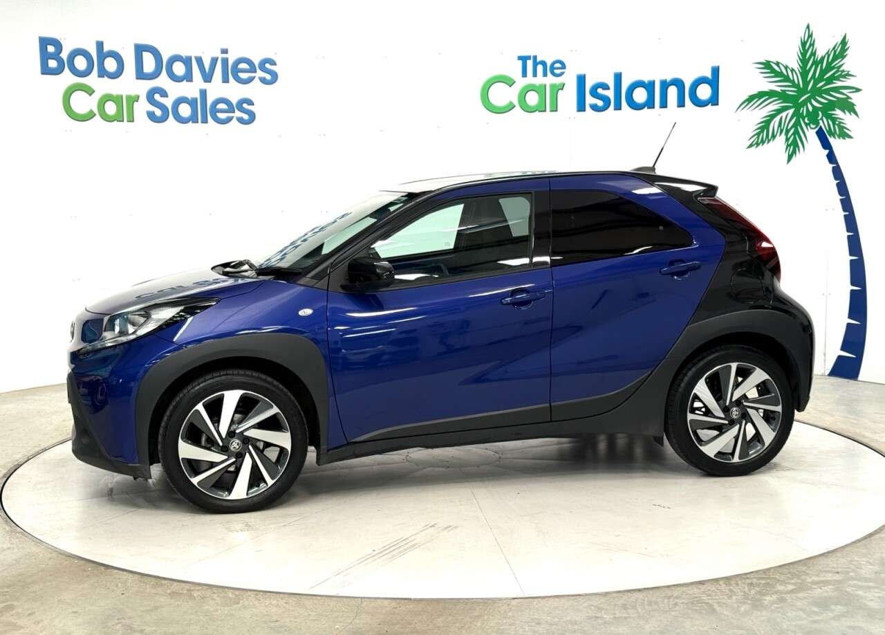 2024 TOYOTA AYGO X 2024 TOYOTA AYGO X
