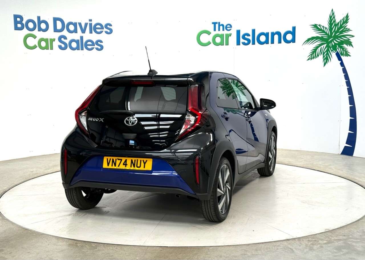 2024 TOYOTA AYGO X 2024 TOYOTA AYGO X