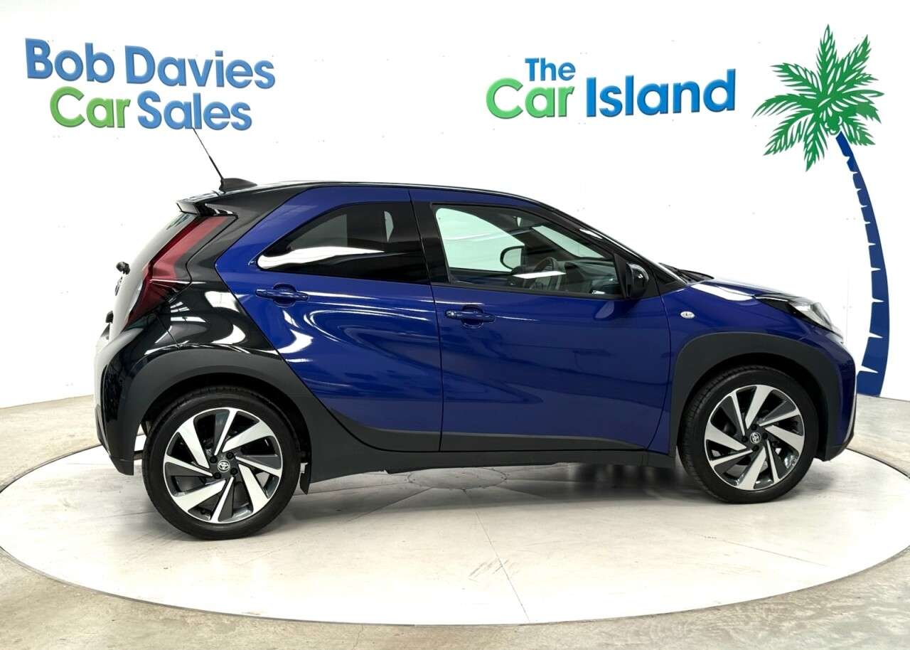 2024 TOYOTA AYGO X 2024 TOYOTA AYGO X