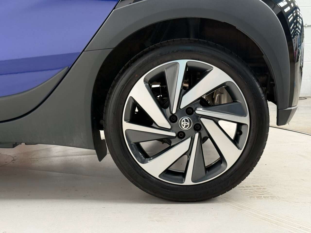 2024 TOYOTA AYGO X 2024 TOYOTA AYGO X