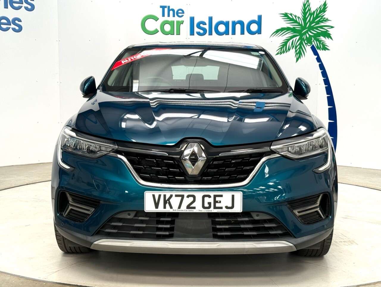 A 2022 RENAULT ARKANA 1.6 E-TECH Iconic SUV 5dr Petrol Hybrid Auto 2WD Euro 6 (s/s) (145 bhp) AUT A 2022 RENAULT ARKANA 1.6 E-TECH Iconic SUV 5dr Petrol Hybrid Auto 2WD Euro 6 (s/s) (145 bhp) AUT