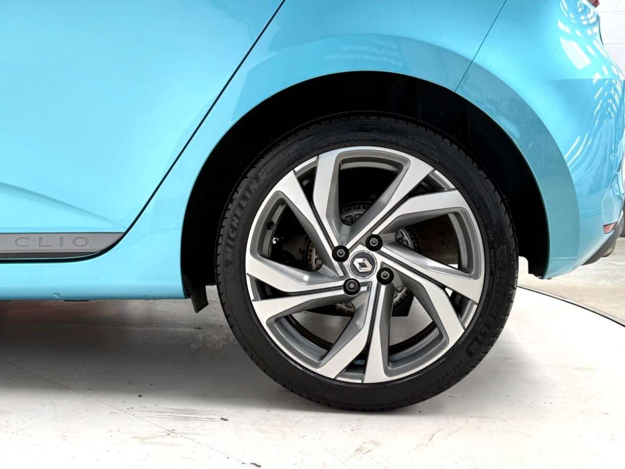 2020 RENAULT CLIO 2020 RENAULT CLIO