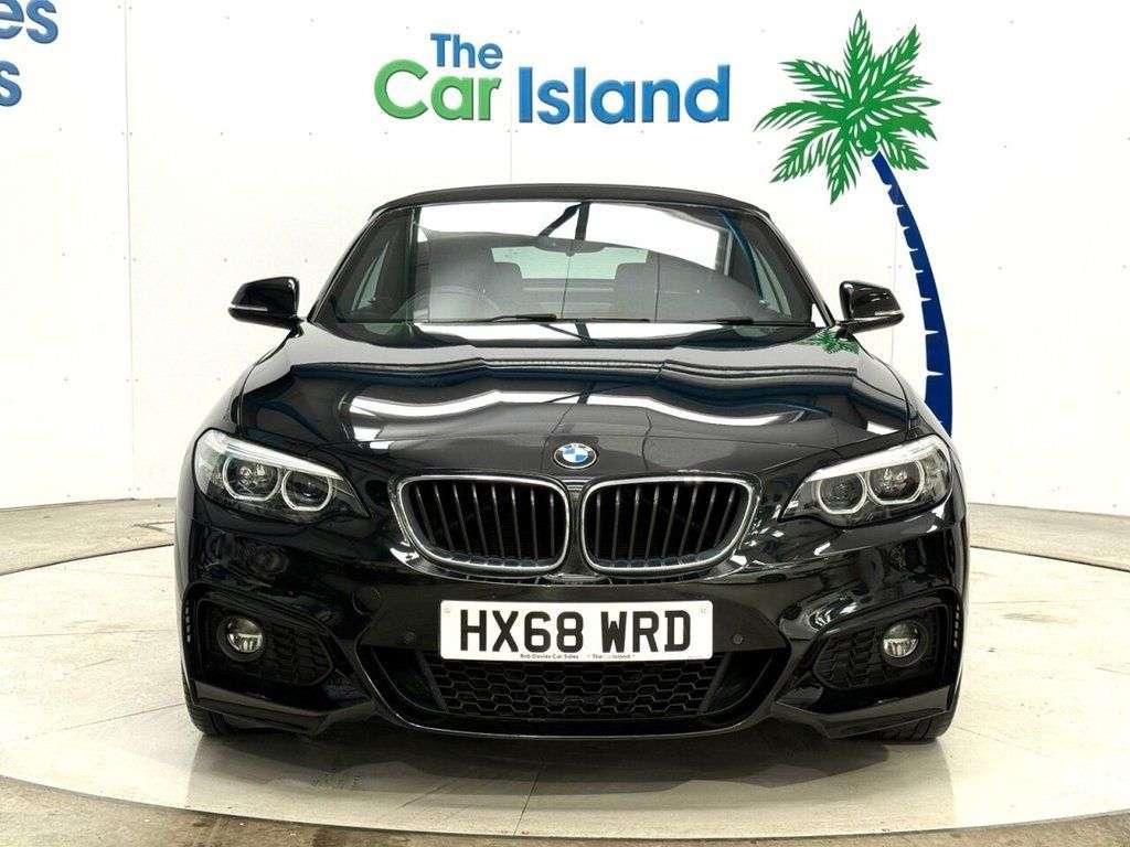 A 2018 BMW 2 SERIES 2.0 220i M Sport Convertible 2dr Petrol Auto Euro 6 (s/s) (184 ps) SATNAV H A 2018 BMW 2 SERIES 2.0 220i M Sport Convertible 2dr Petrol Auto Euro 6 (s/s) (184 ps) SATNAV H