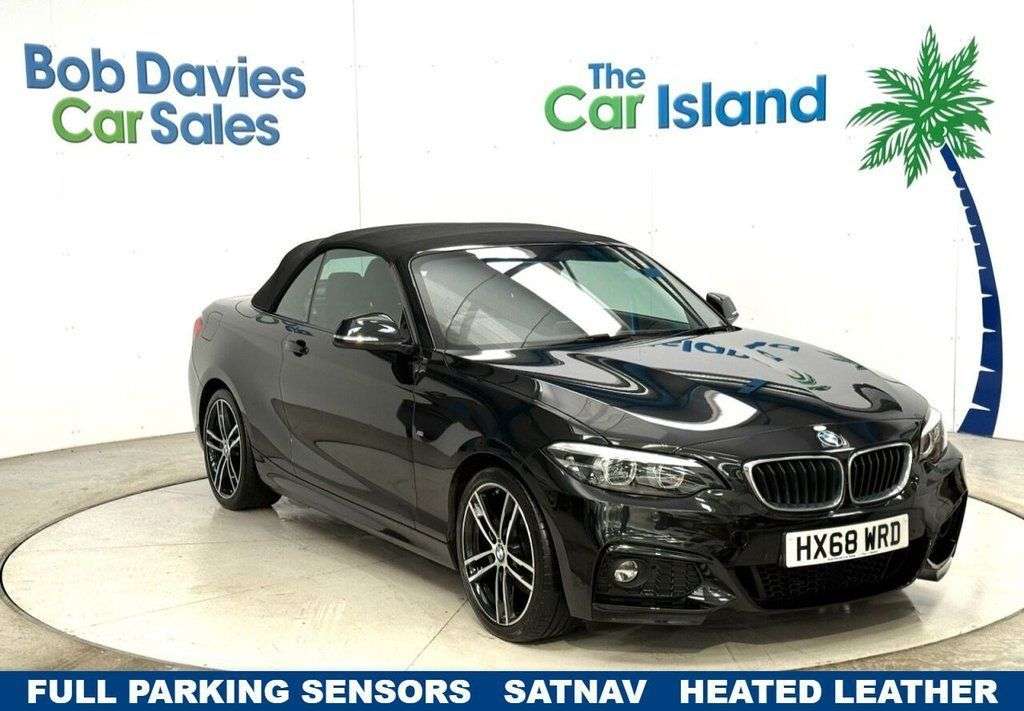 A 2018 BMW 2 SERIES 2.0 220i M Sport Convertible 2dr Petrol Auto Euro 6 (s/s) (184 ps) SATNAV H A 2018 BMW 2 SERIES 2.0 220i M Sport Convertible 2dr Petrol Auto Euro 6 (s/s) (184 ps) SATNAV H