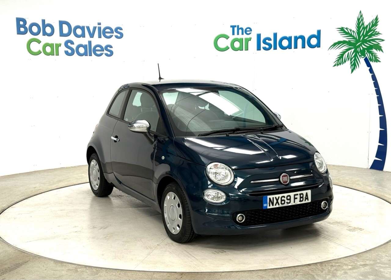 A 2019 FIAT 500 1.2 Pop Hatchback 3dr Petrol Dualogic Euro 6 (s/s) (69 bhp) Touchscreen Blu A 2019 FIAT 500 1.2 Pop Hatchback 3dr Petrol Dualogic Euro 6 (s/s) (69 bhp) Touchscreen Blu