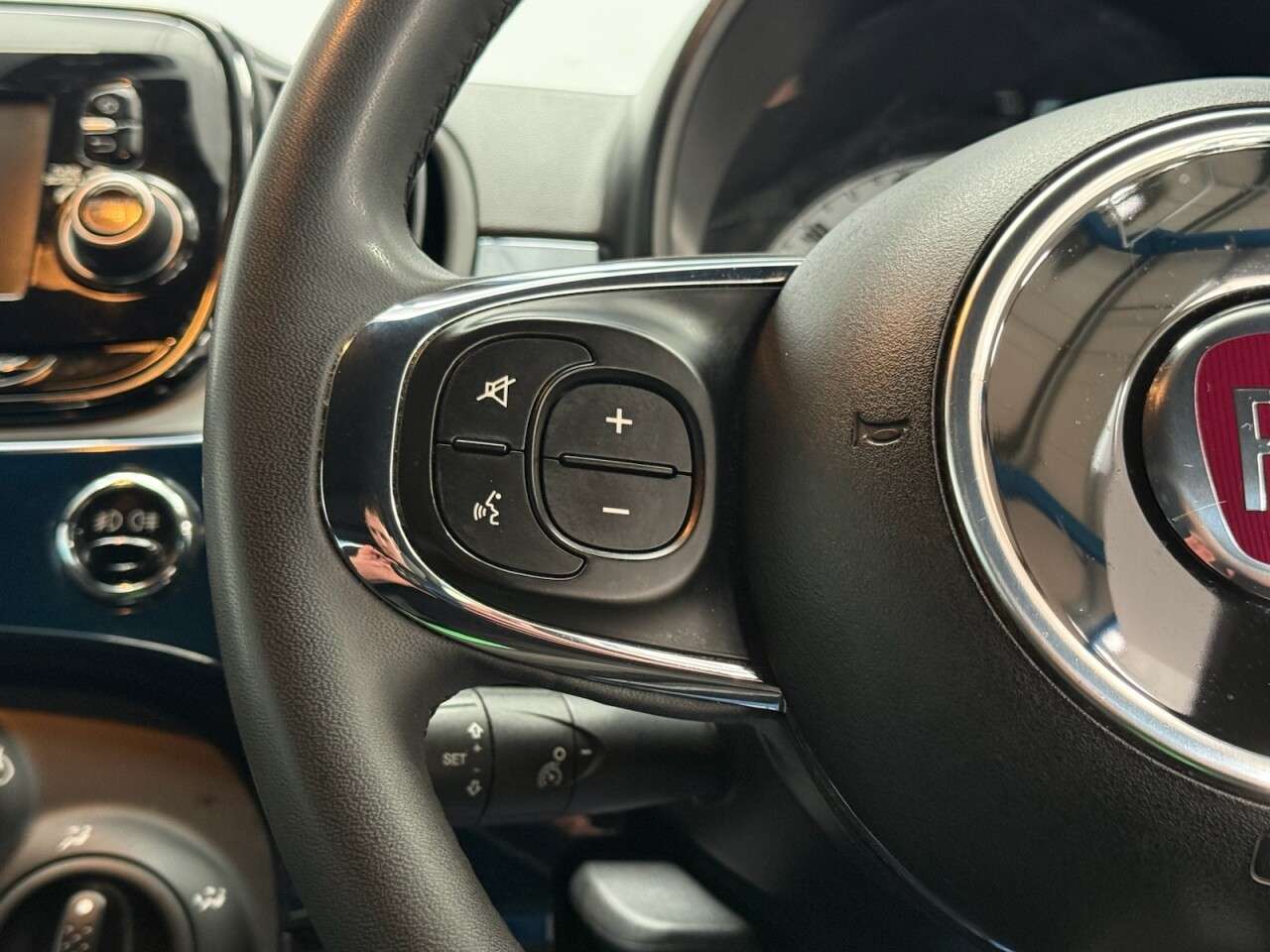 2019 FIAT 500 2019 FIAT 500