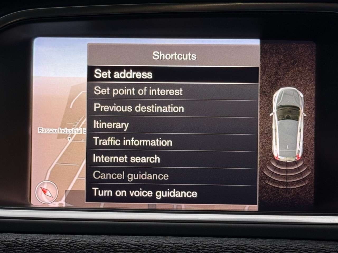 2017 VOLVO V40 2017 VOLVO V40