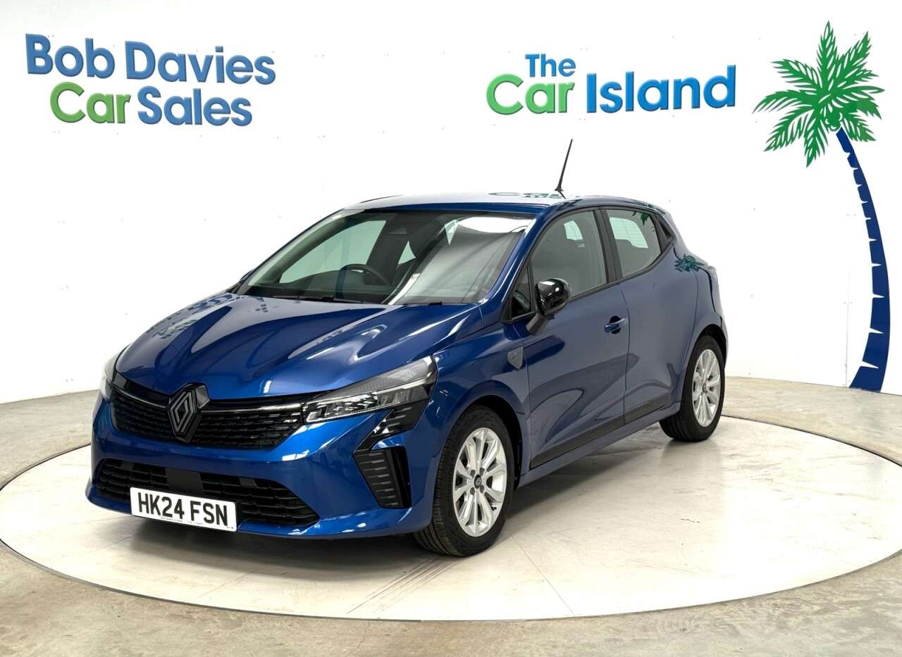 A 2024 RENAULT CLIO 1.6 E-TECH evolution Hatchback 5dr Petrol Hybrid Auto Euro 6 (s/s) (145 ps) A 2024 RENAULT CLIO 1.6 E-TECH evolution Hatchback 5dr Petrol Hybrid Auto Euro 6 (s/s) (145 ps)