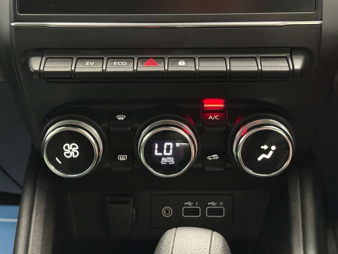 2024 RENAULT CLIO 2024 RENAULT CLIO