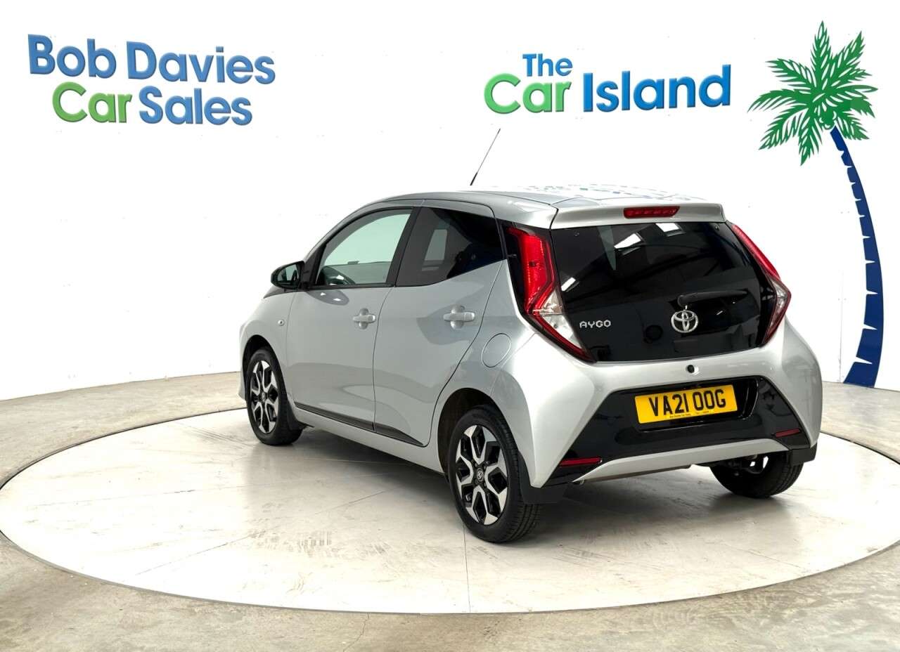 2021 TOYOTA AYGO 2021 TOYOTA AYGO