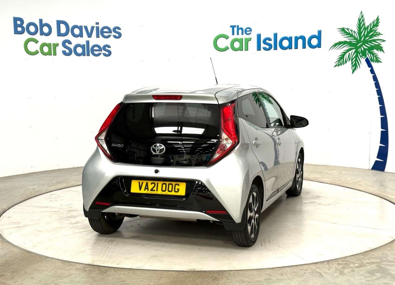 2021 TOYOTA AYGO 2021 TOYOTA AYGO