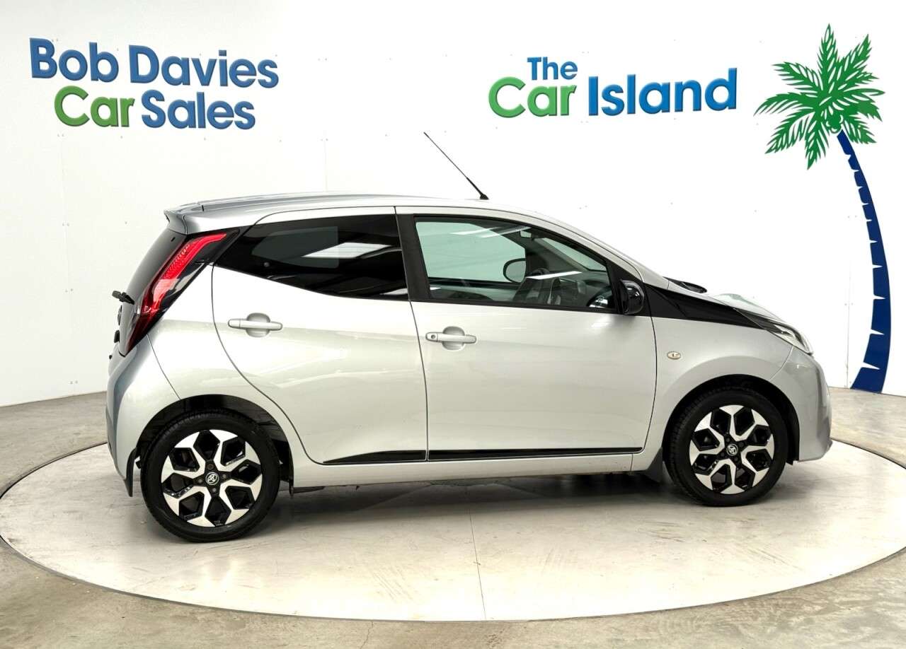 2021 TOYOTA AYGO 2021 TOYOTA AYGO