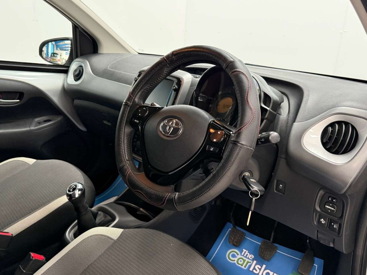 2021 TOYOTA AYGO 2021 TOYOTA AYGO
