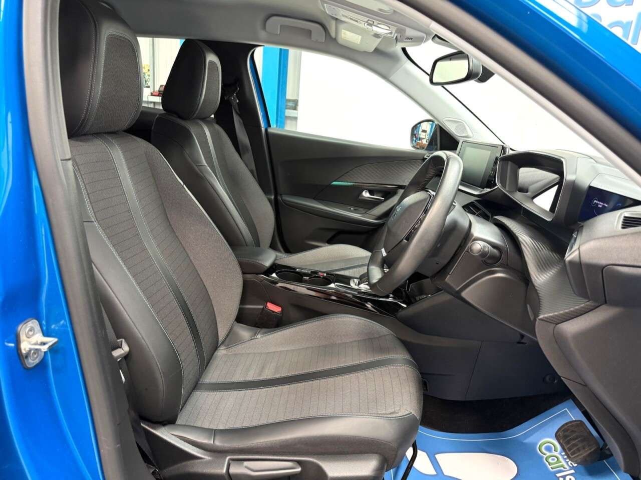 2022 PEUGEOT E-2008 2022 PEUGEOT E-2008