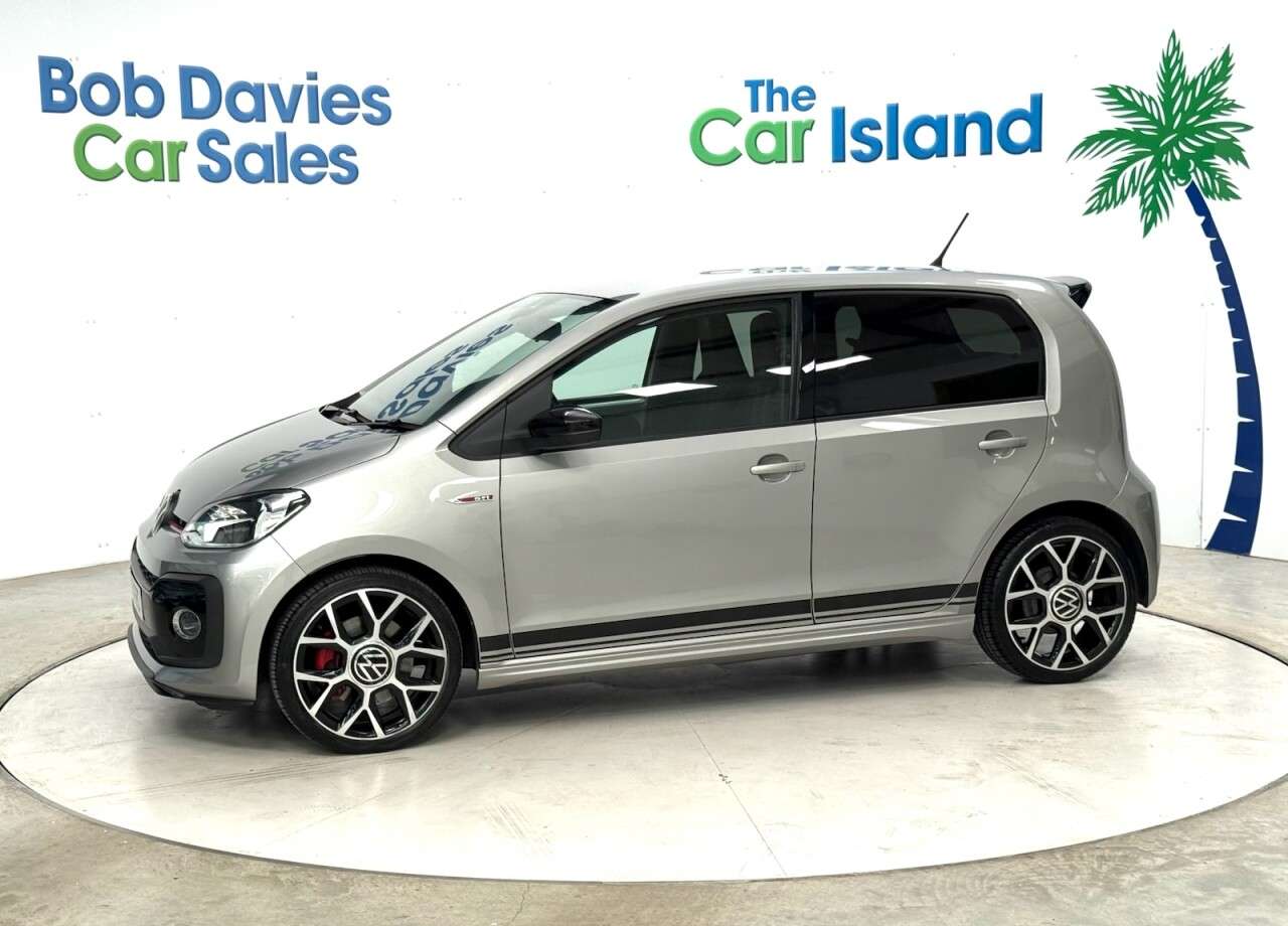 2021 VOLKSWAGEN UP! 2021 VOLKSWAGEN UP!