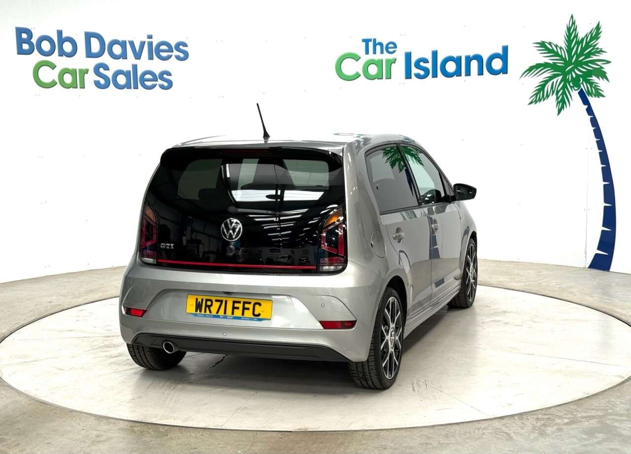 2021 VOLKSWAGEN UP! 2021 VOLKSWAGEN UP!