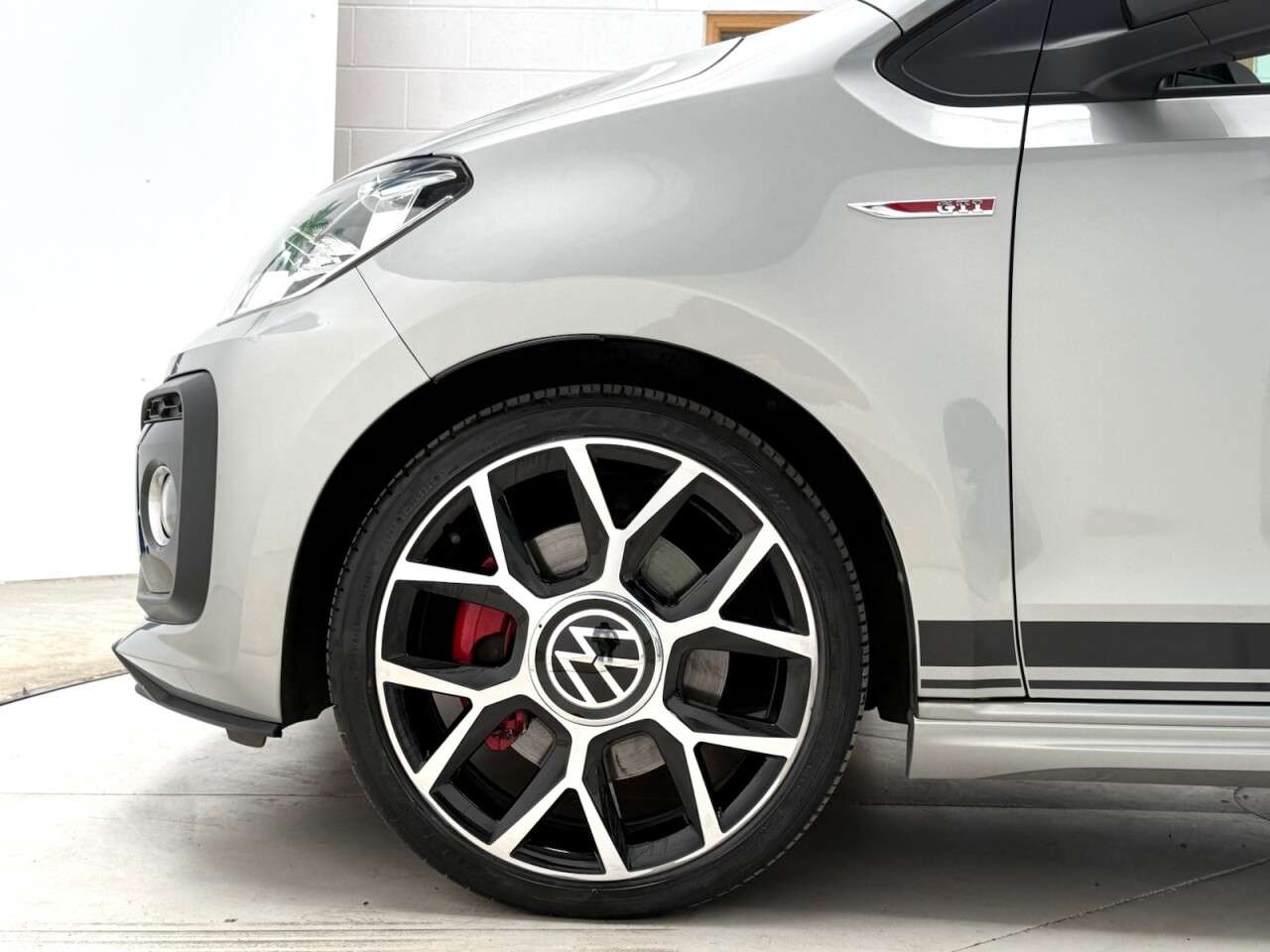 2021 VOLKSWAGEN UP! 2021 VOLKSWAGEN UP!