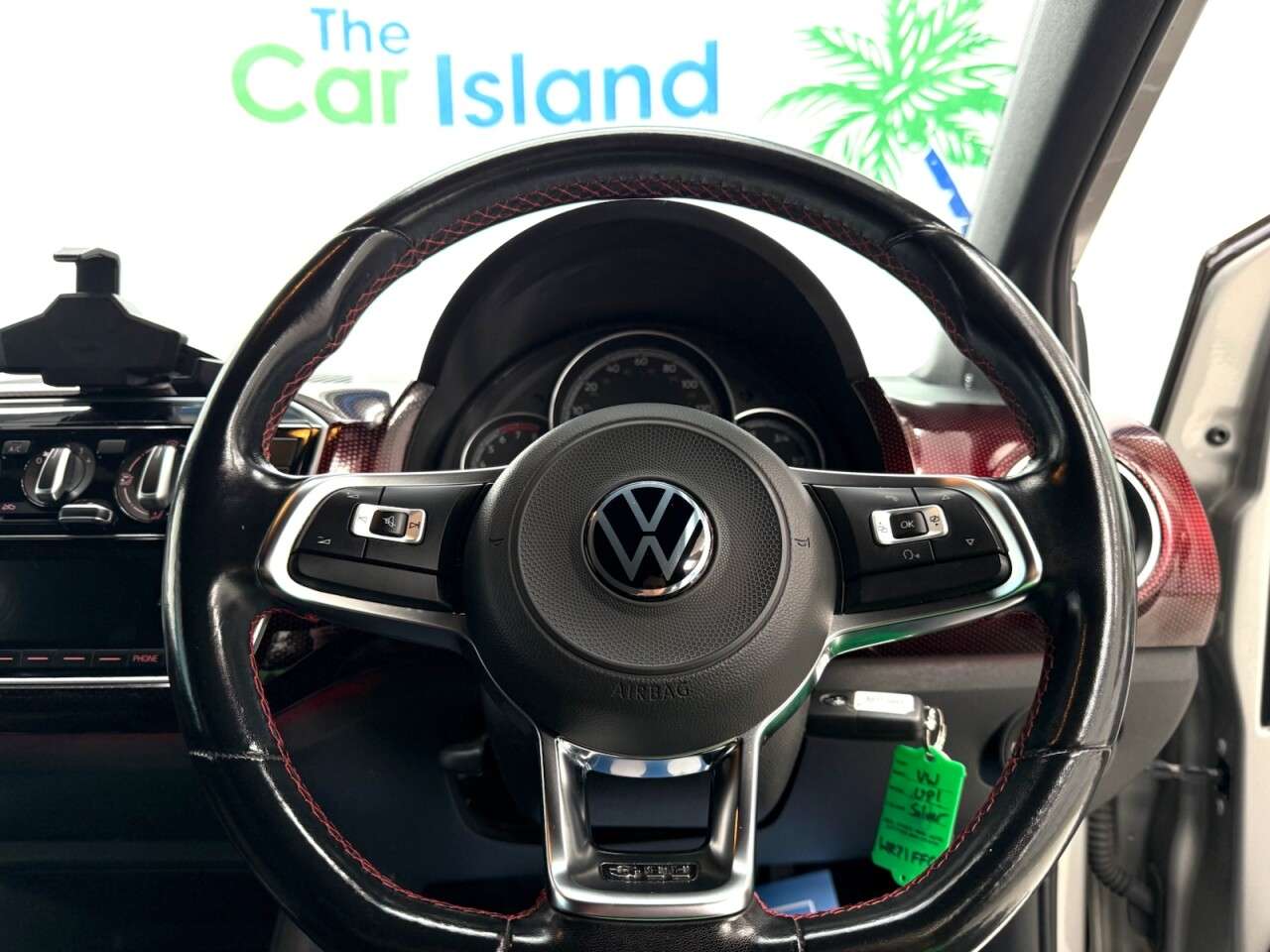 2021 VOLKSWAGEN UP! 2021 VOLKSWAGEN UP!