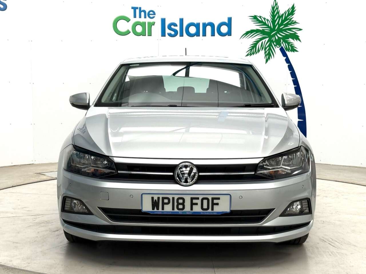 A 2018 VOLKSWAGEN POLO 1.0 TSI SE Hatchback 5dr Petrol Manual Euro 6 (s/s) (95 ps) Apple Carplay T A 2018 VOLKSWAGEN POLO 1.0 TSI SE Hatchback 5dr Petrol Manual Euro 6 (s/s) (95 ps) Apple Carplay T