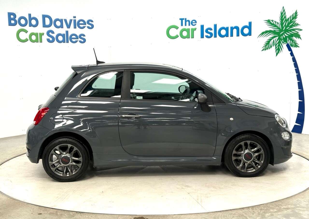 2020 FIAT 500 2020 FIAT 500
