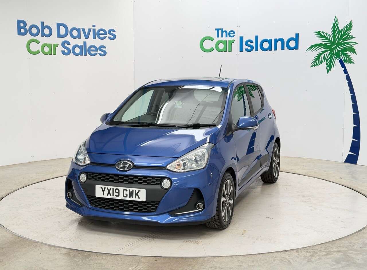 A 2019 HYUNDAI I10 1.2 Premium SE Hatchback 5dr Petrol Manual Euro 6 (87 ps) Parking Camera SA A 2019 HYUNDAI I10 1.2 Premium SE Hatchback 5dr Petrol Manual Euro 6 (87 ps) Parking Camera SA