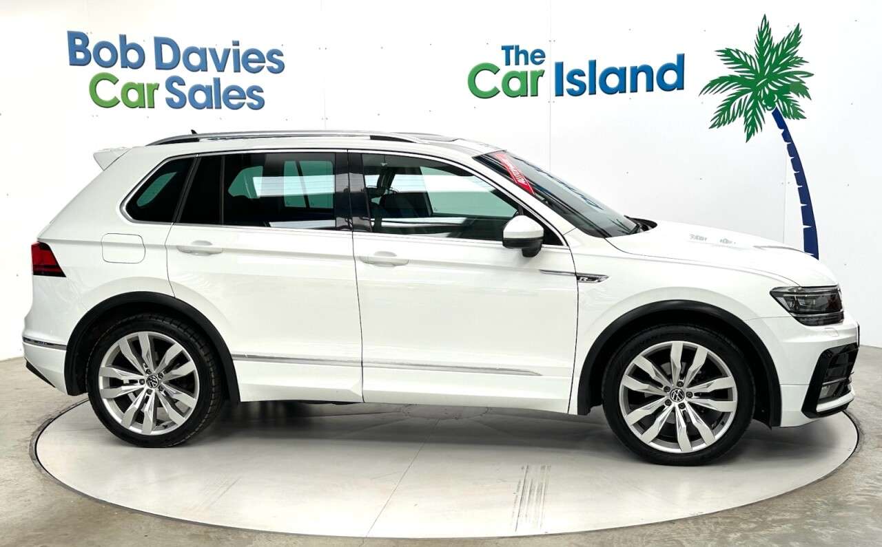 2017 VOLKSWAGEN TIGUAN 2017 VOLKSWAGEN TIGUAN