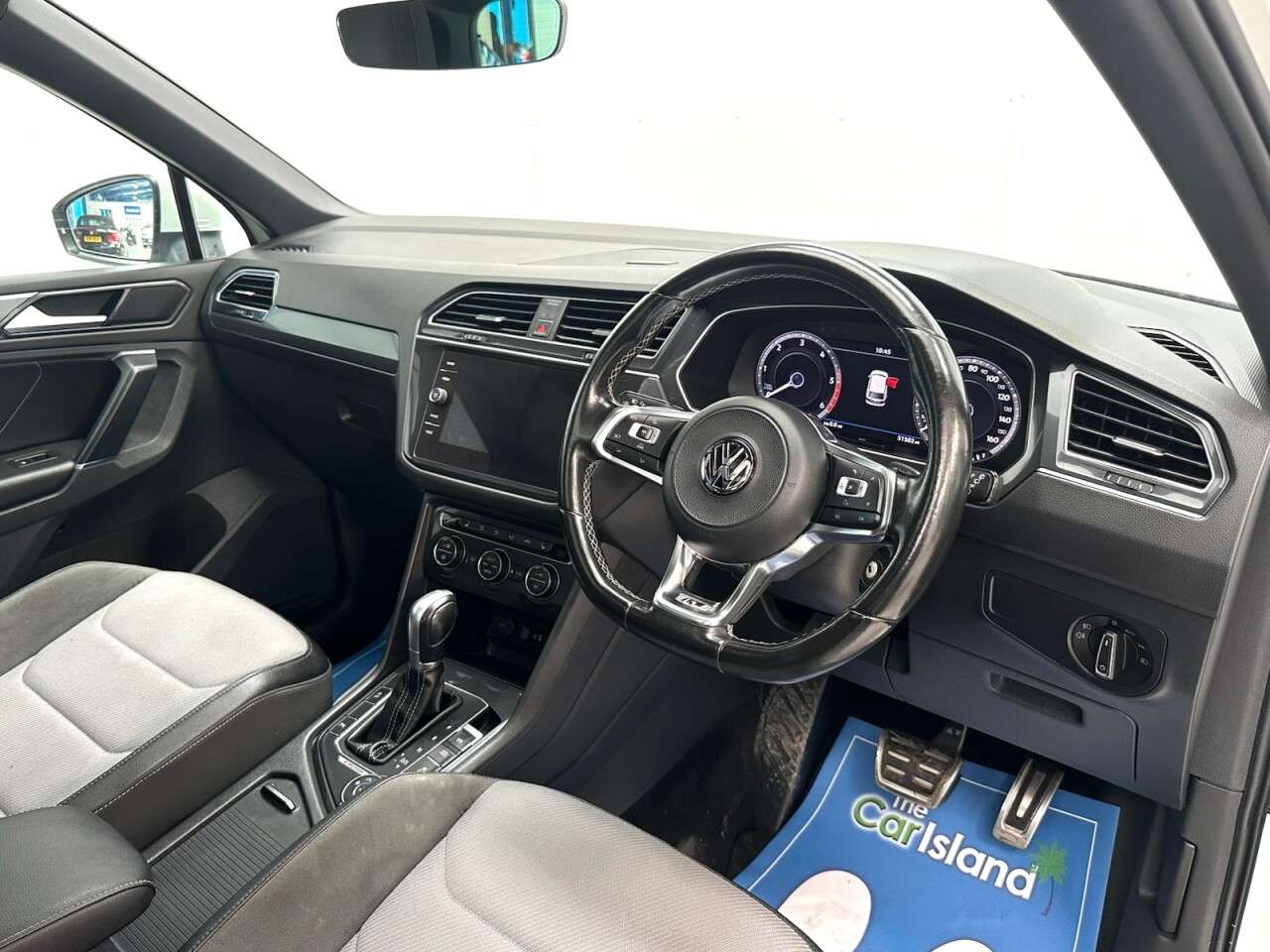 2017 VOLKSWAGEN TIGUAN 2017 VOLKSWAGEN TIGUAN
